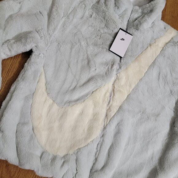 Nike Sportswear Faux Fur Swoosh Jacket Photon Dust Grey Giant Logo Dunk Low L - Picture 4 of 16